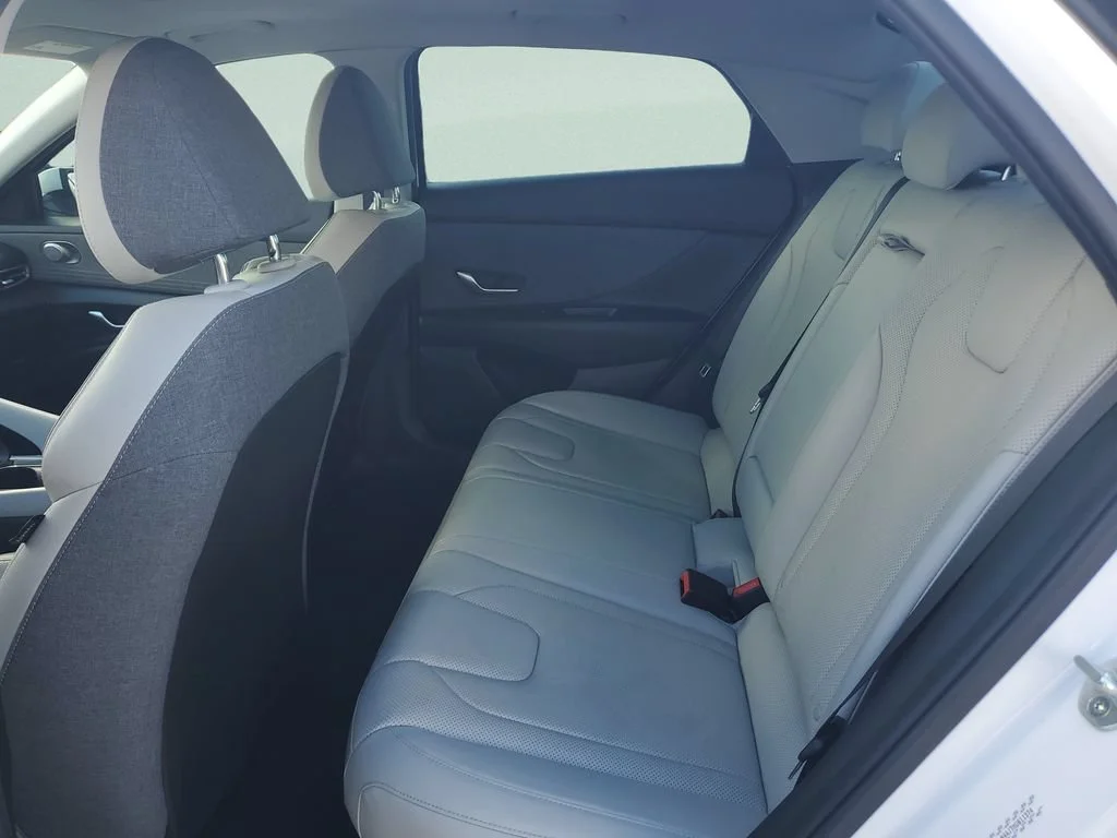 Used 2021 White Hyundai Limited image 10