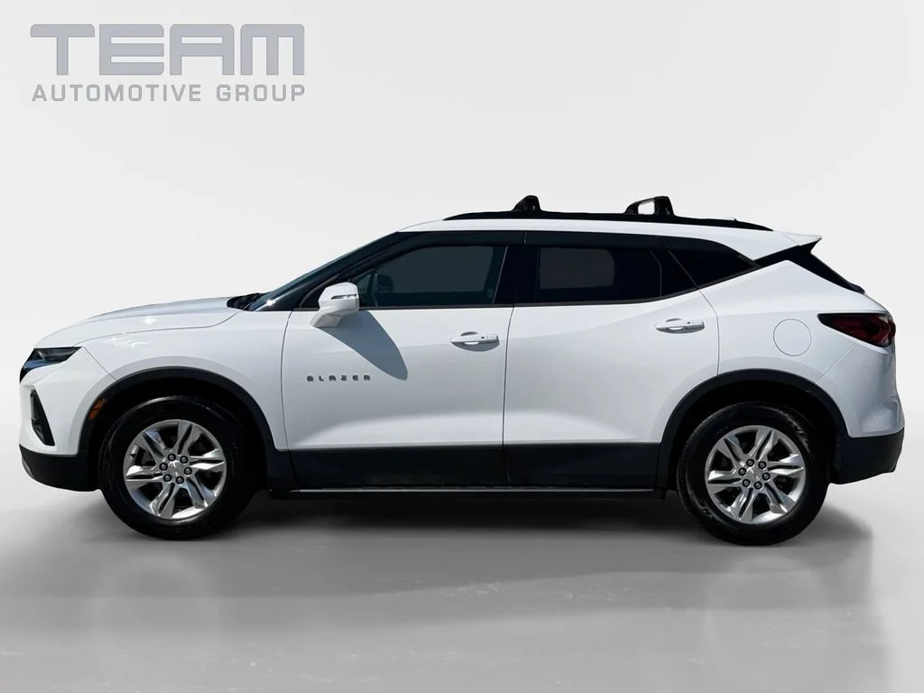 Used 2019 SUMMIT WHITE Chevrolet  image 4