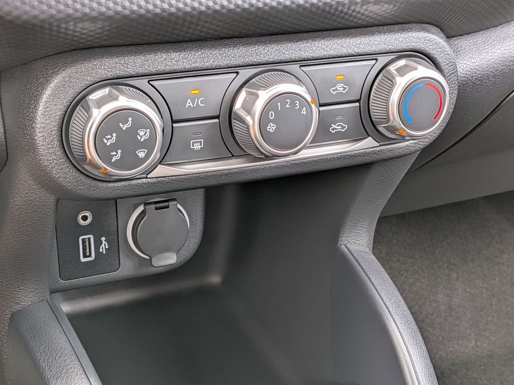Used 2025 Blue Nissan S image 23