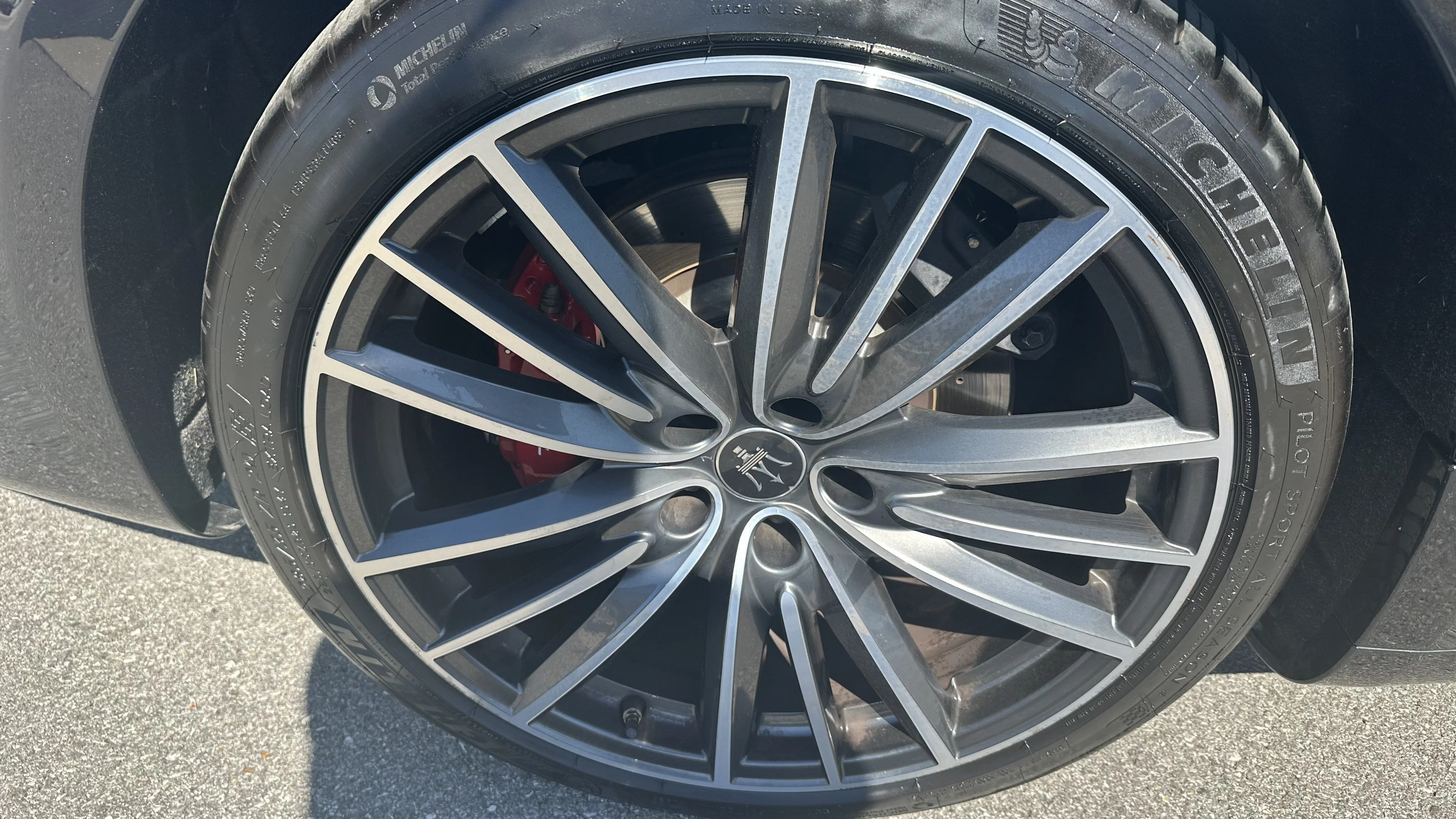Used 2022 Nero Ribelle Metallic Maserati Modena Q4 image 14