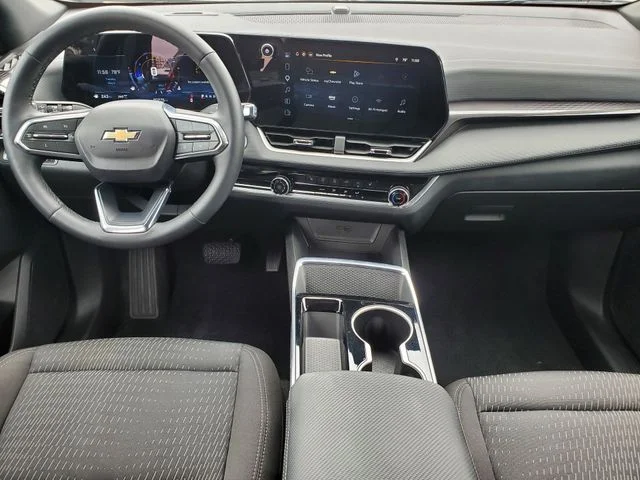 Used 2025 Gray Chevrolet LT image 17