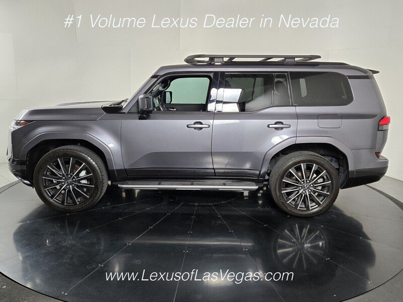 Used 2024 Nebula Gray Pearl Lexus 550 Luxury image 3