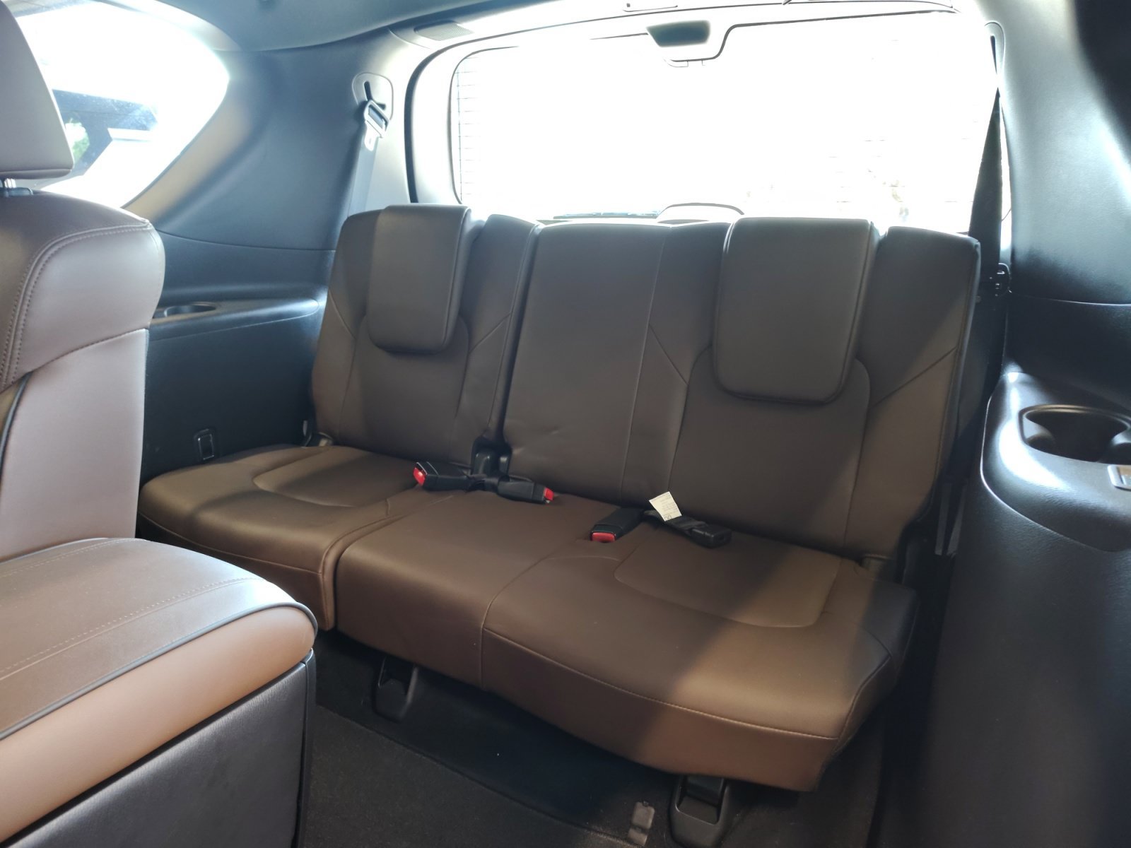 Used 2024 Coulis Red Pearl Nissan Platinum image 26