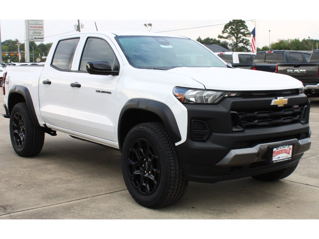 2026 Chevrolet Colorado Trail Boss - Photo 18