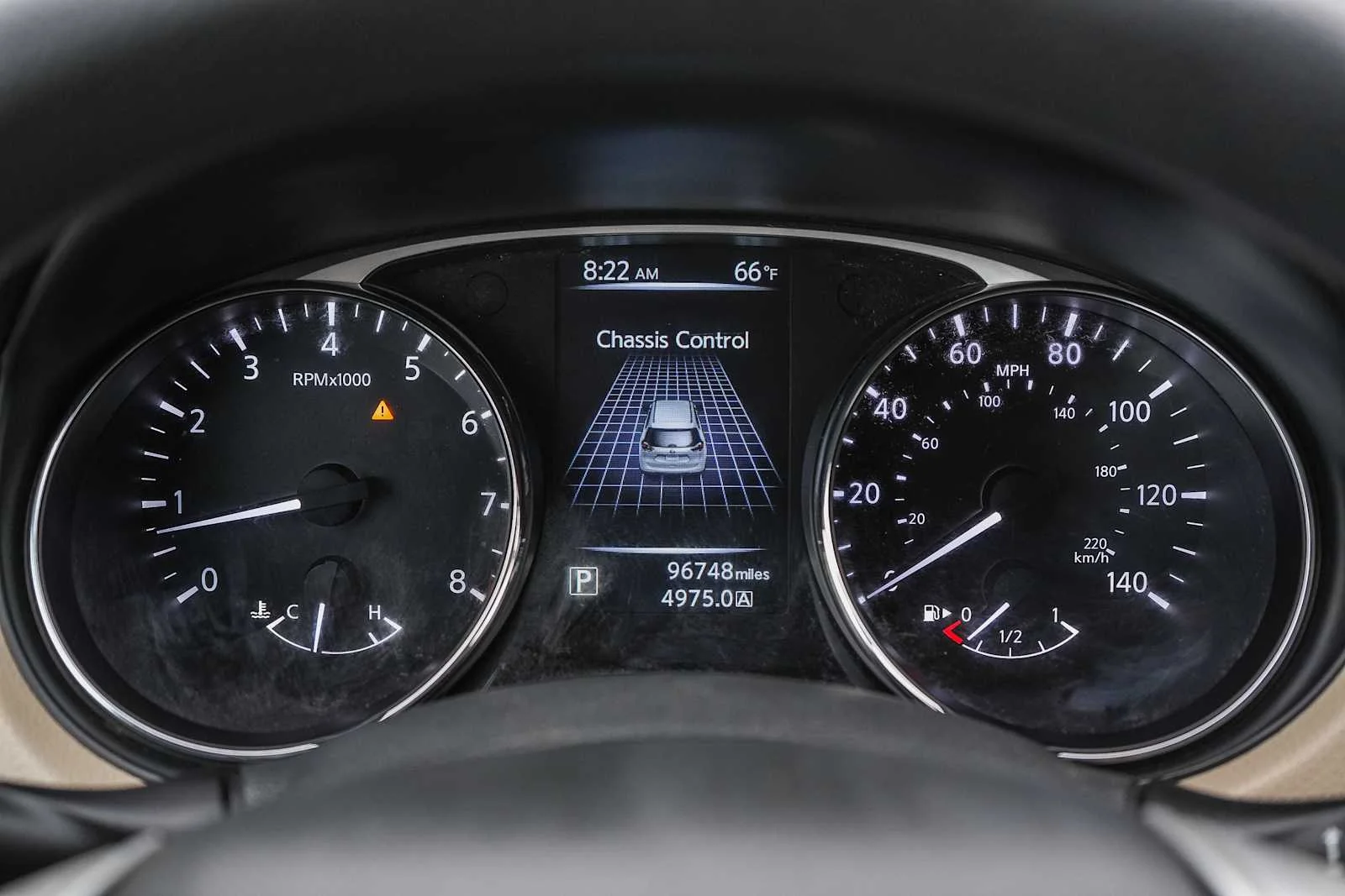Used 2016 Glacier White Nissan S image 22