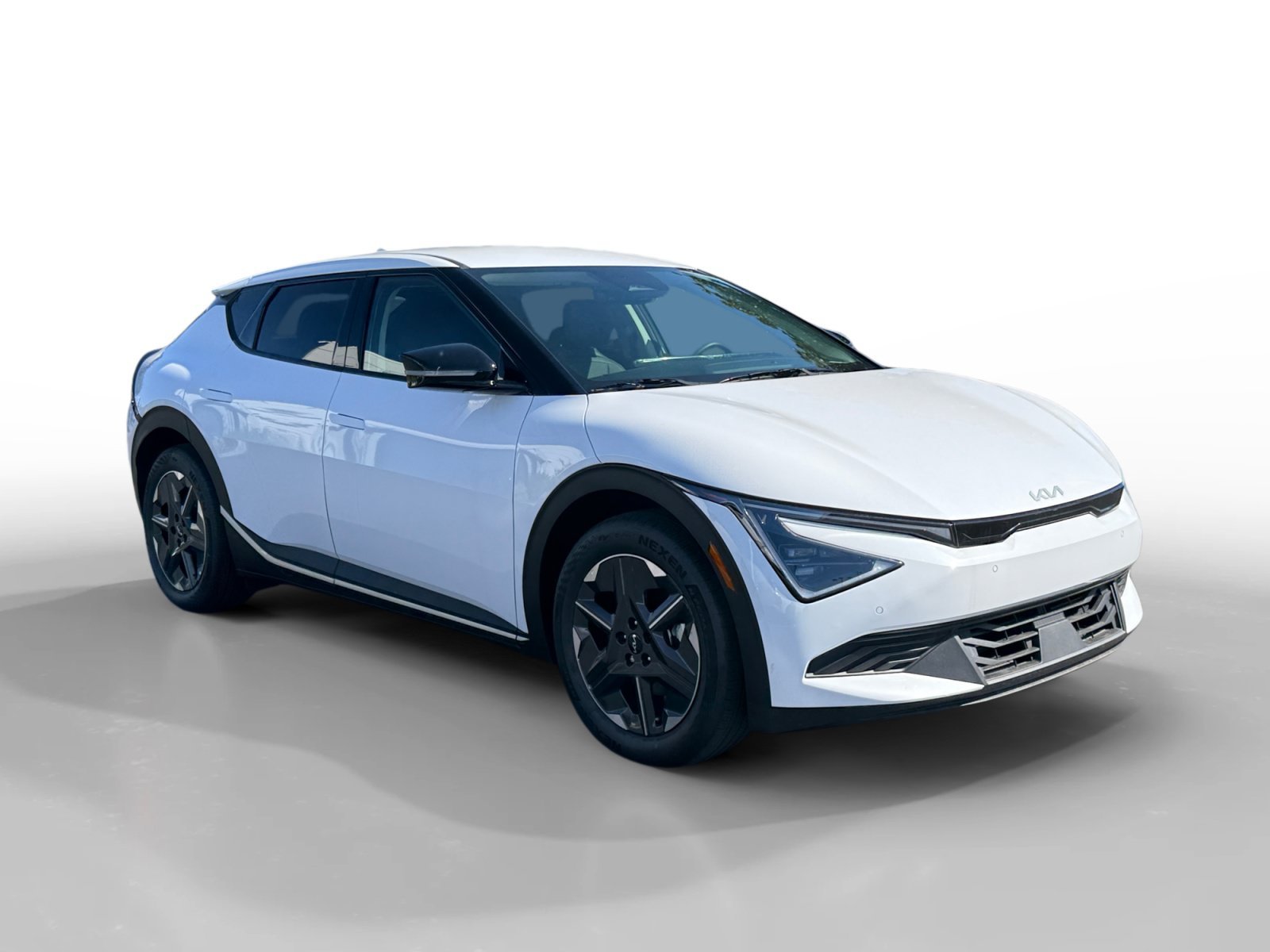 New 2026 Glacial White Pearl Kia Light Long Range image 7