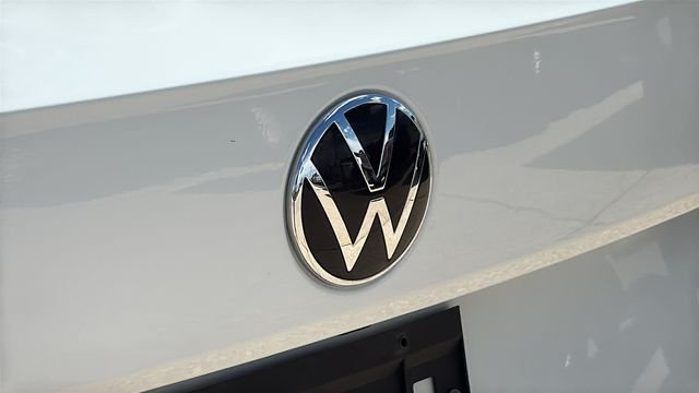 2023 Volkswagen Taos SE - Photo 11