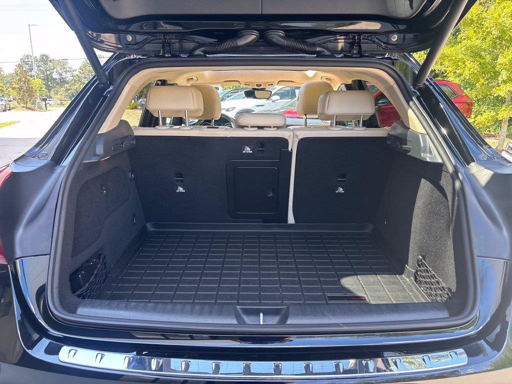 Used 2019 Black Mercedes-Benz GLA 250 image 26