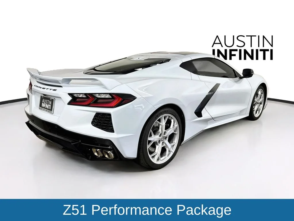 Used 2023 White Chevrolet Stingray image 8