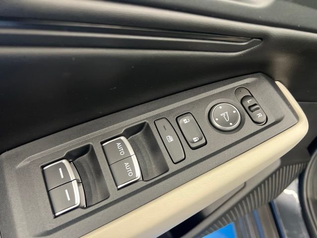 Used 2024 Gray Honda EX image 4
