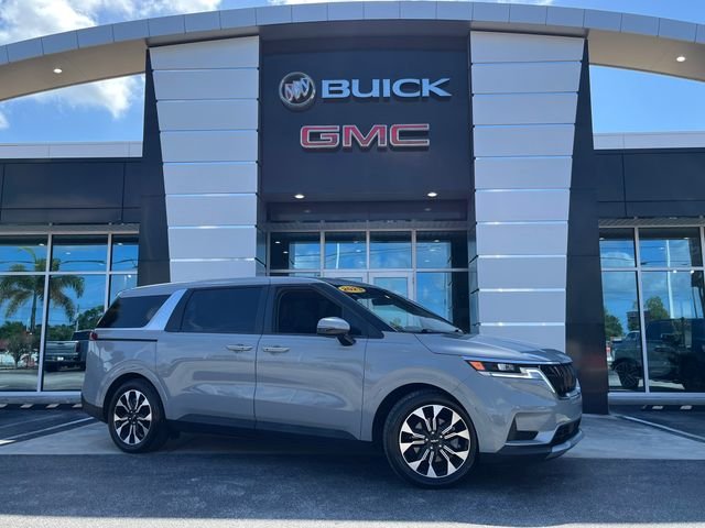 2023 Kia Sedona EX's photo
