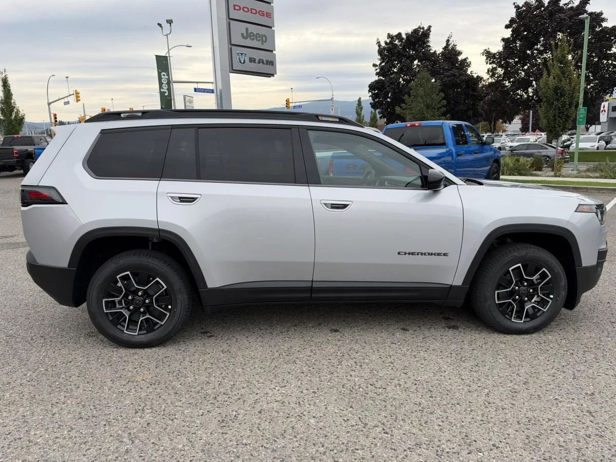 New 2026 Silver Jeep Base image 9