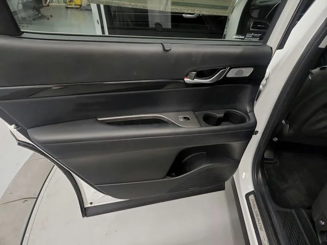 Used 2021 White Hyundai Limited image 39