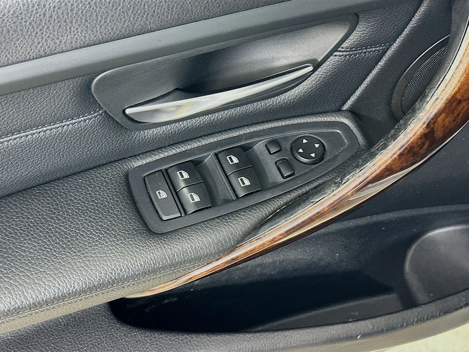Used 2014 Silver BMW  image 17