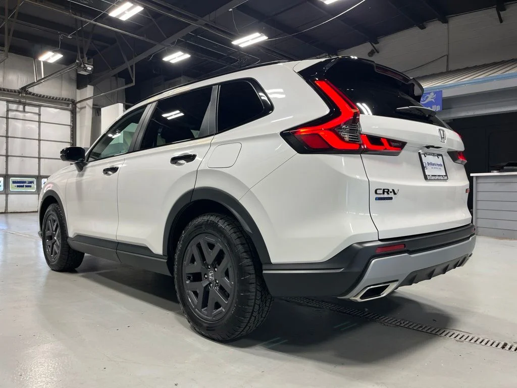 Used 2026 Platinum White Pearl Honda TrailSport image 5
