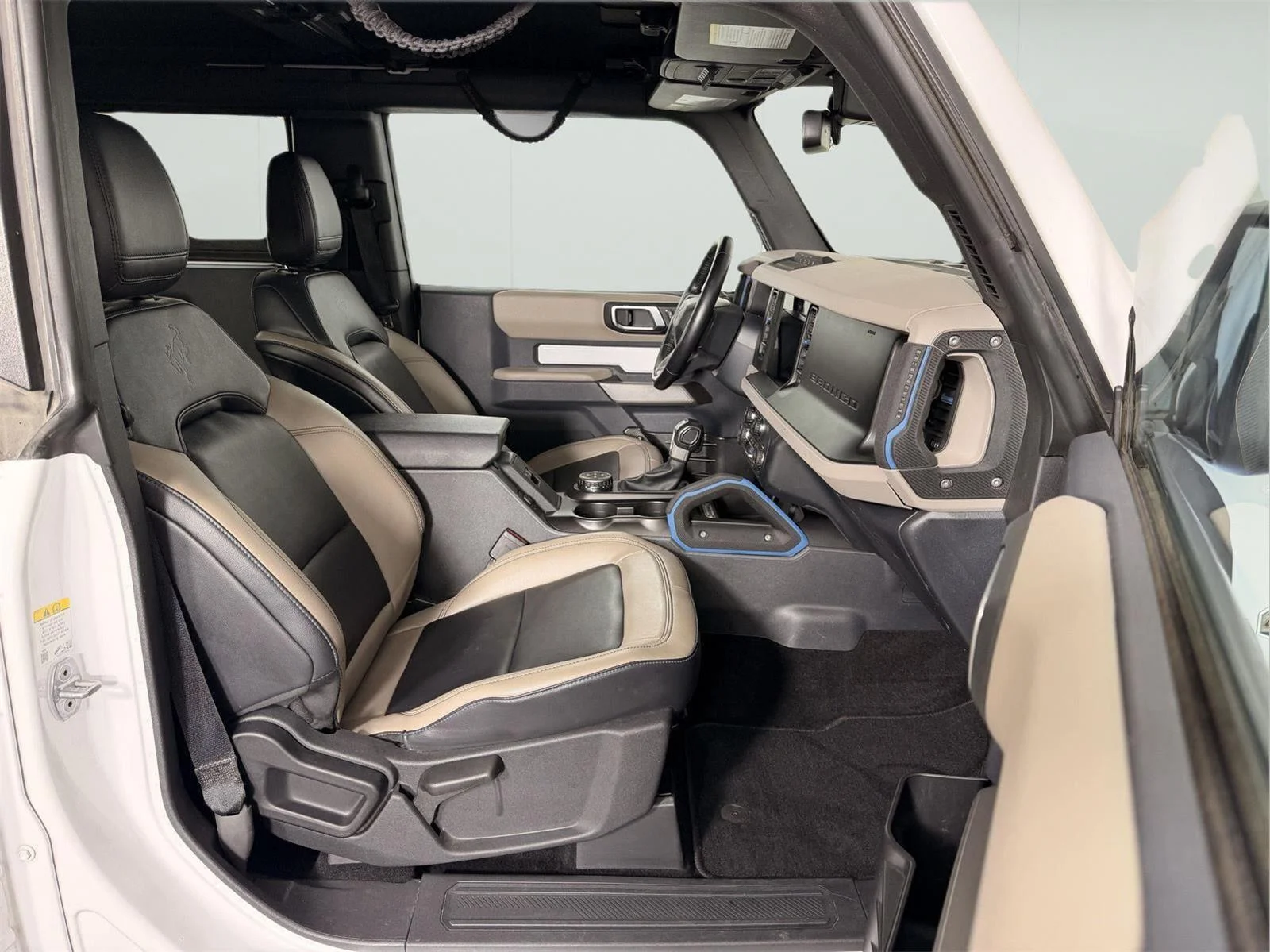 Used 2023 Oxford White Ford Wildtrak Advanced image 15
