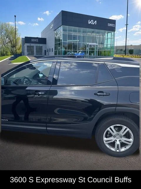 Used 2018 Black GMC SLE image 7