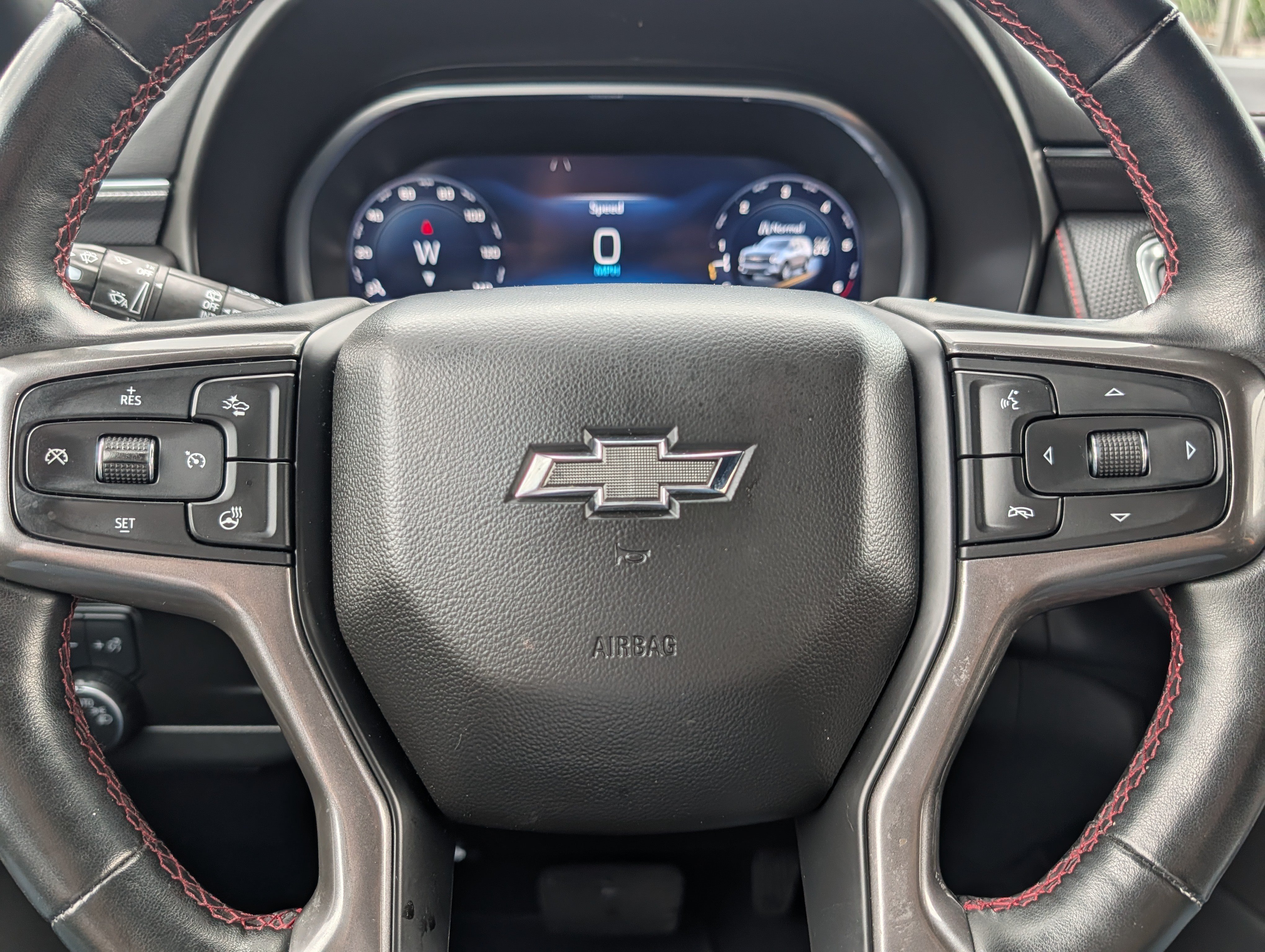 2023 Chevrolet Suburban RST - Photo 25