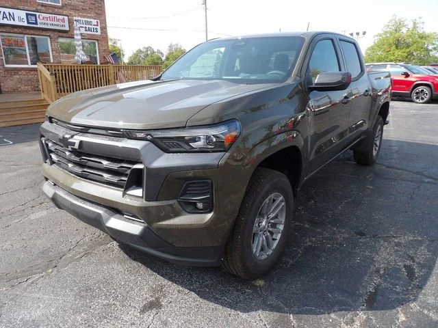 2024 Chevrolet Colorado 2WD LT Crew Cab Short Box's photo
