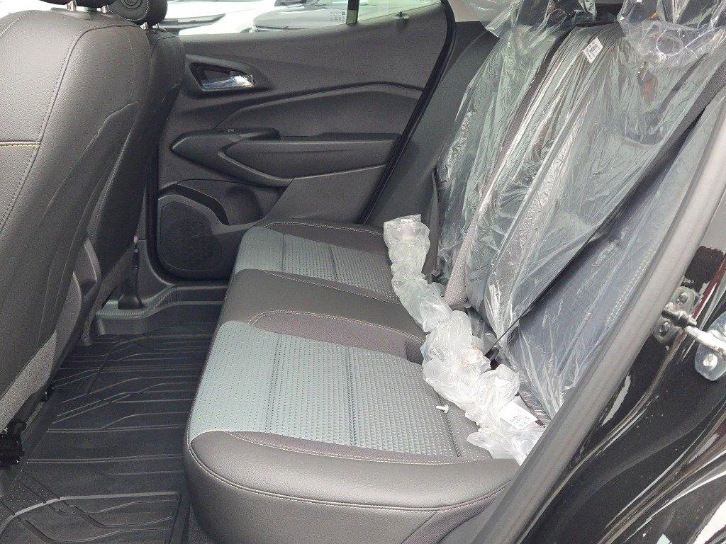 New 2026 Mosaic Black Metallic Chevrolet LT image 15