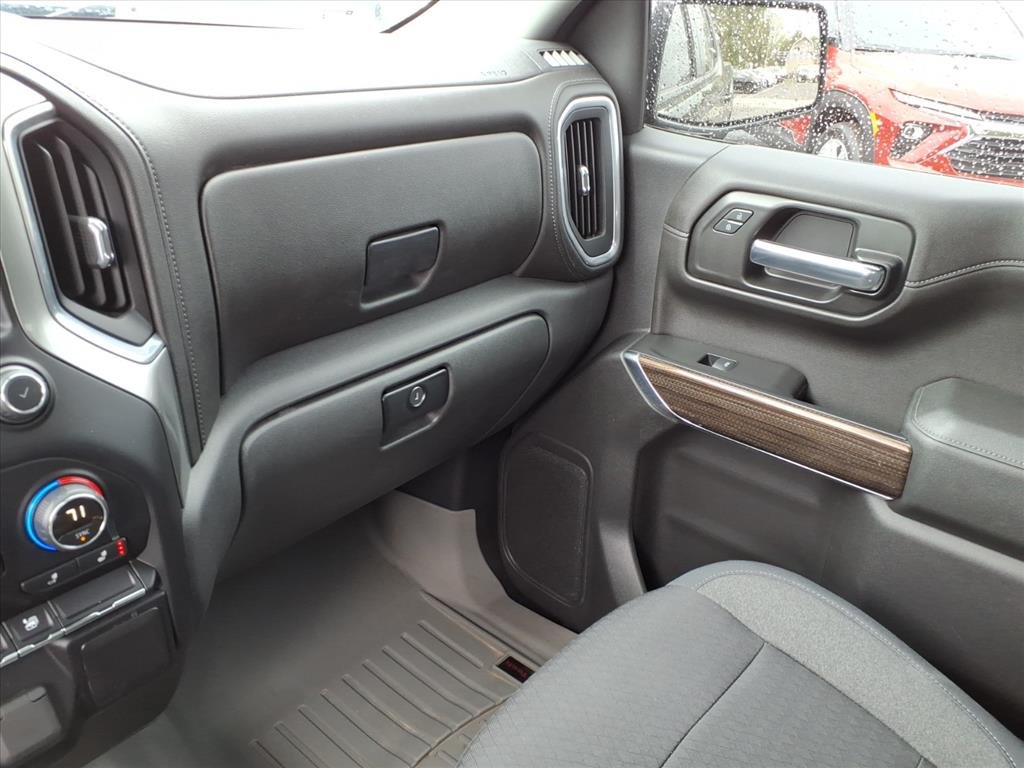 2019 Chevrolet Silverado 1500 LT - Photo 19