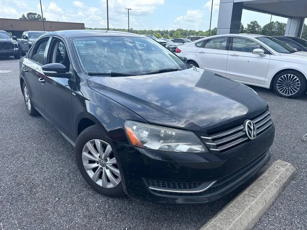 Used 2014 Black Volkswagen 1.8T Wolfsburg Edition image 8