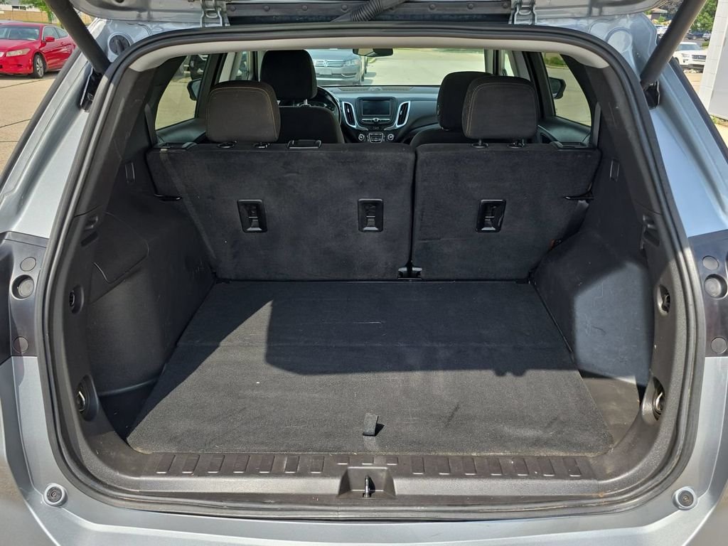 Used 2024 Gray Chevrolet LT image 27