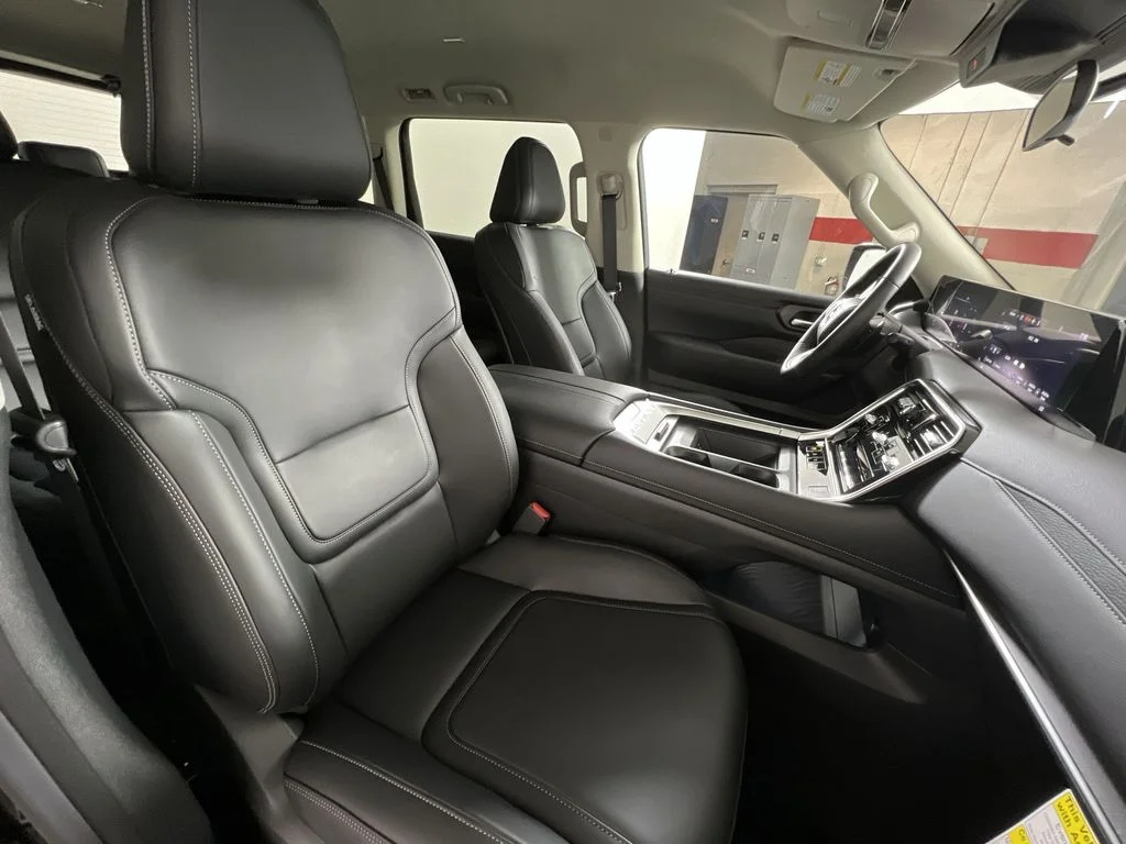 New 2025 Super Black Nissan SV image 26