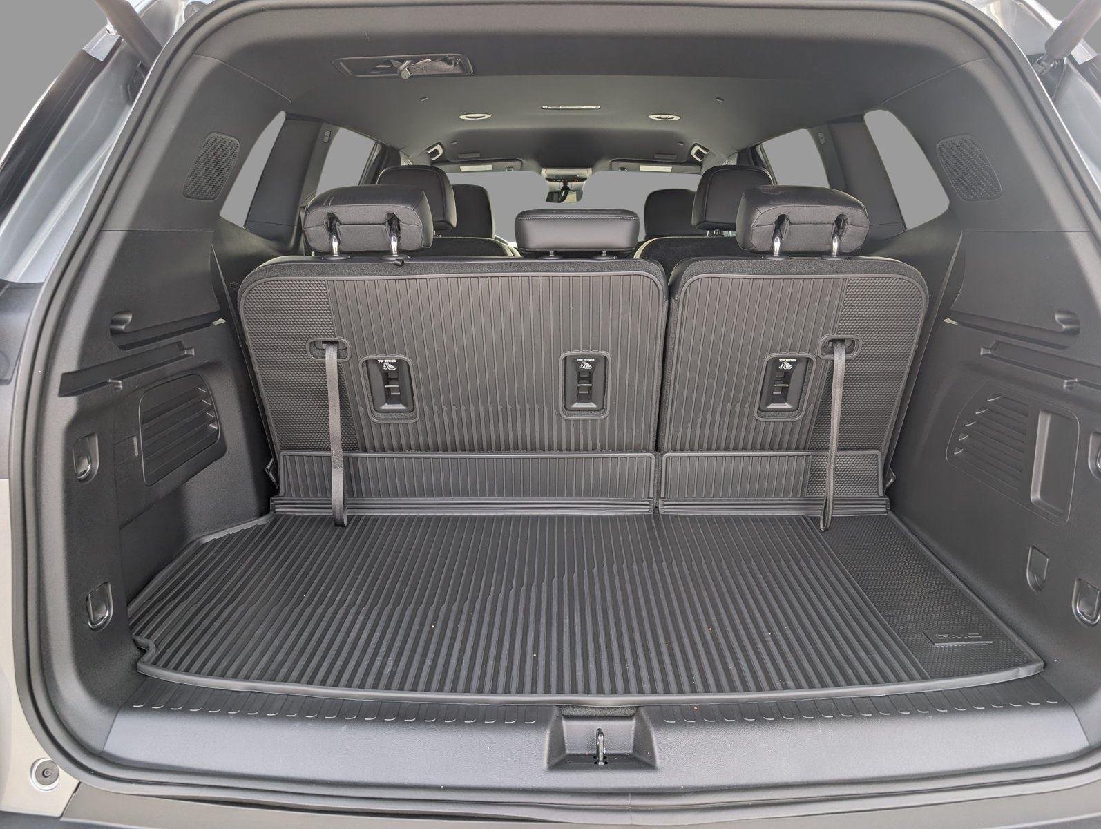 New 2026 Sterling Metallic GMC Elevation image 33