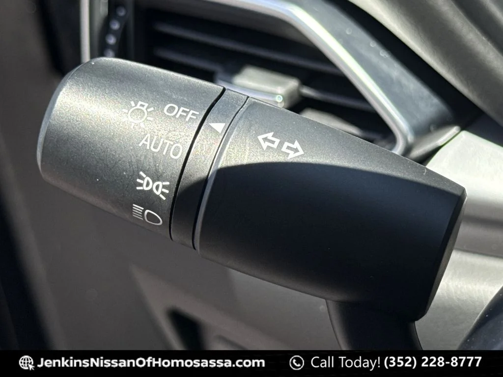 Used 2022 Blue Mazda 2.5 S Preferred Package image 39