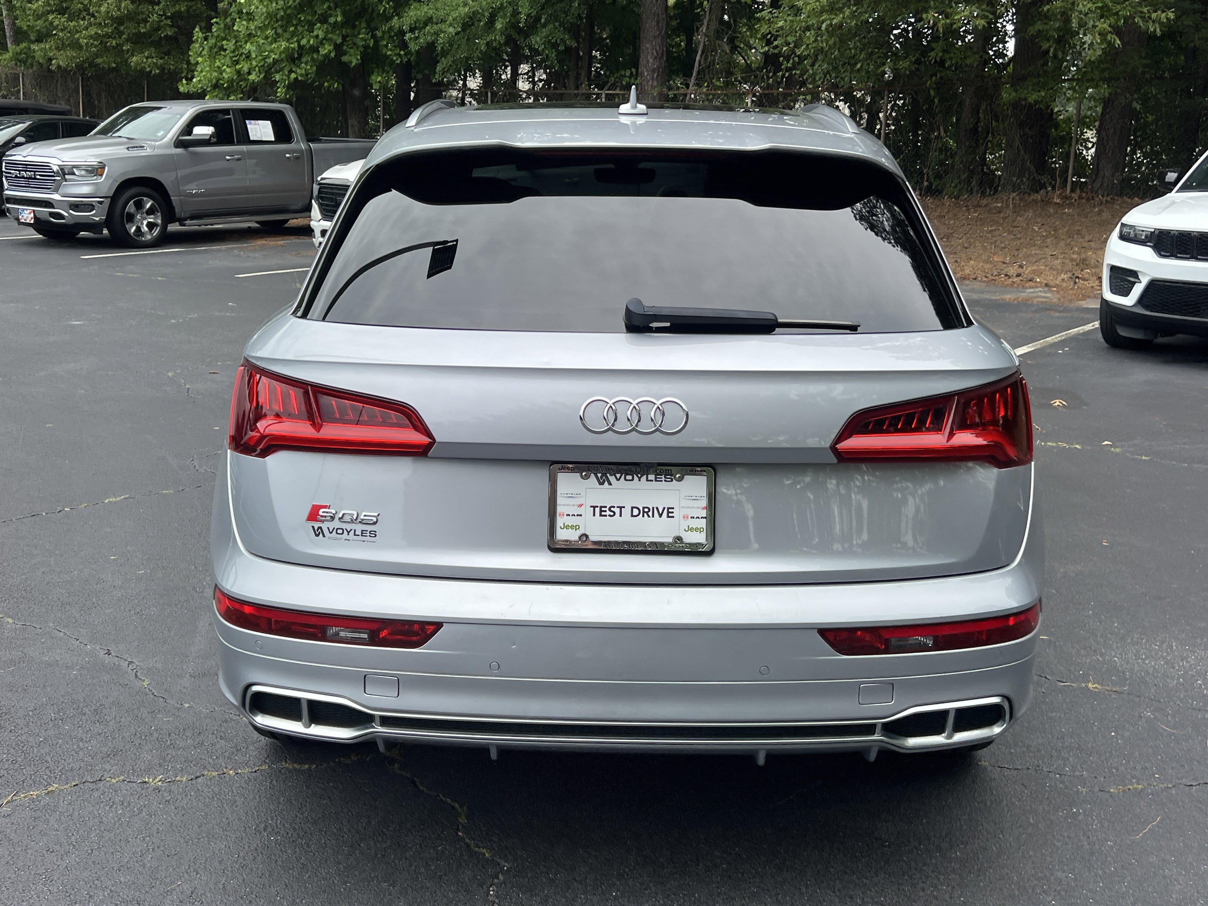Used 2019 Florett Silver Metallic Audi Premium Plus image 7