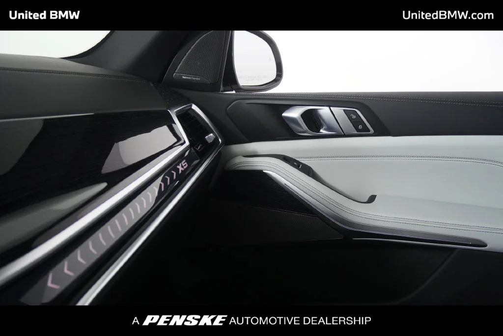 New 2026 White Metallic BMW xDrive50e image 22