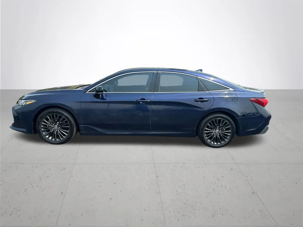 Used 2021  Toyota XSE image 11
