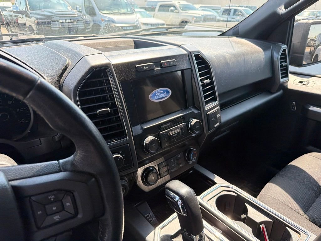 Used 2020 Black Ford XLT image 15