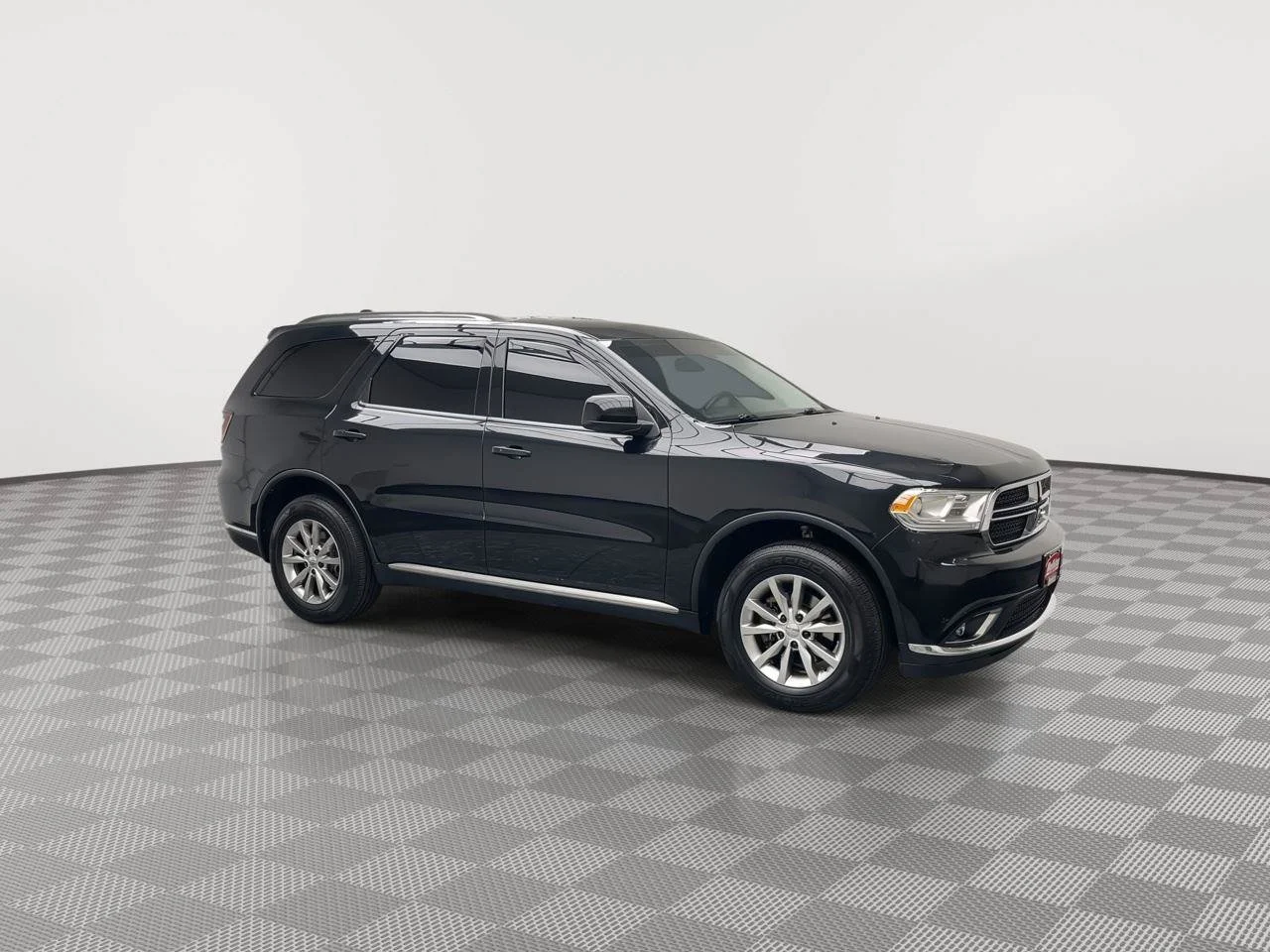 Used 2018 Black Dodge SXT AWD image 9