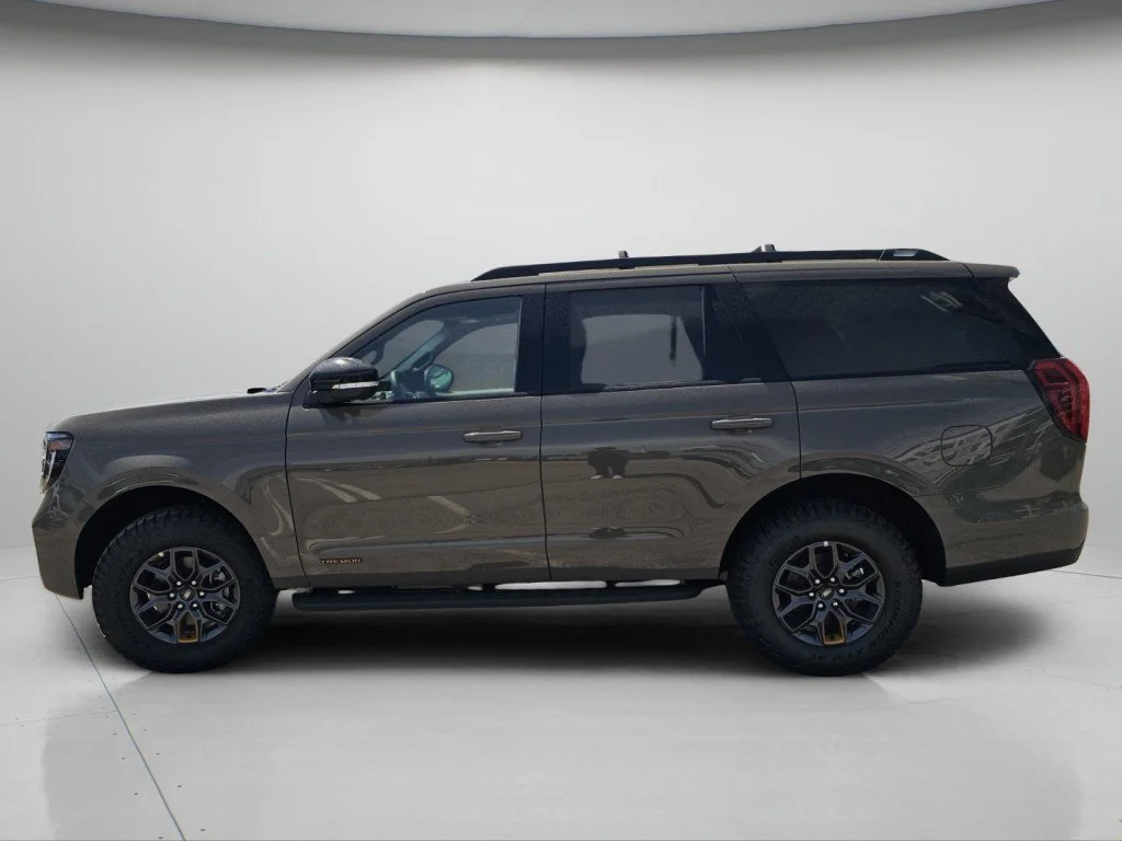 New 2027 Gray Ford Tremor image 24