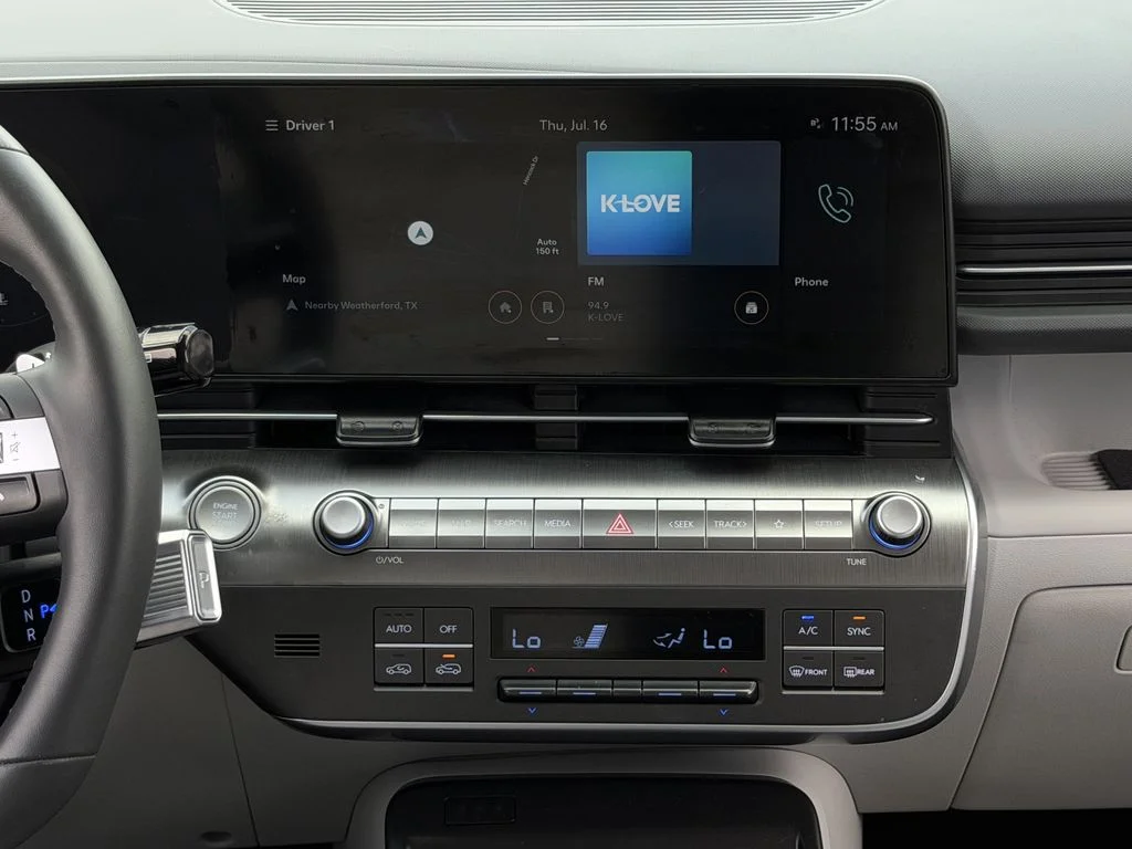 Used 2024 Black Hyundai Limited image 17