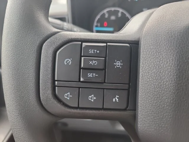 New 2026 Oxford White Ford XL image 25