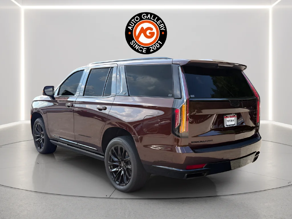 Used 2023 Red Cadillac Sport Platinum image 5