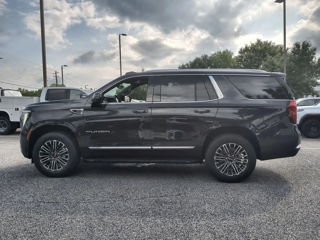 New 2026 Titanium Rush Metallic GMC Elevation image 5