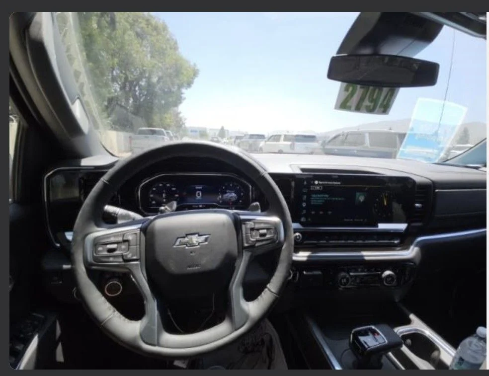 Used 2025 Red Chevrolet RST image 10