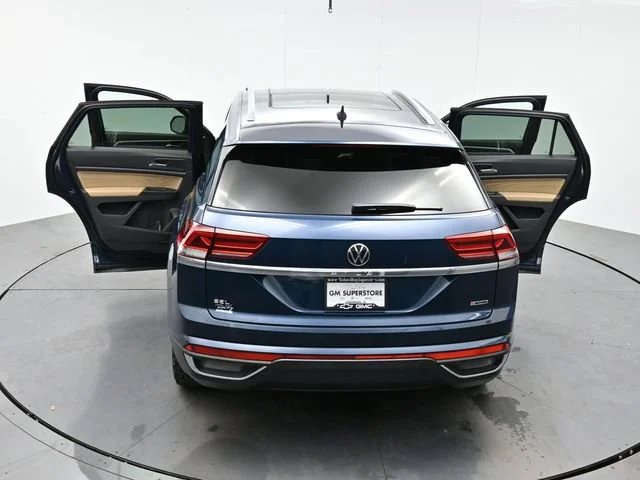 Used 2021 Blue Volkswagen 2.0T SEL image 44