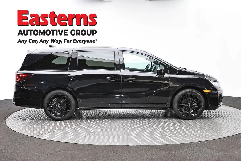 Used 2025 Black Honda Sport-L image 4
