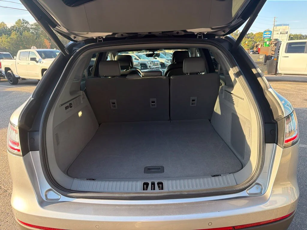 Used 2020 Wh Lincoln Reserve image 31