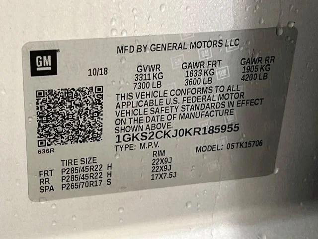 Used 2019 Silver GMC Denali image 32
