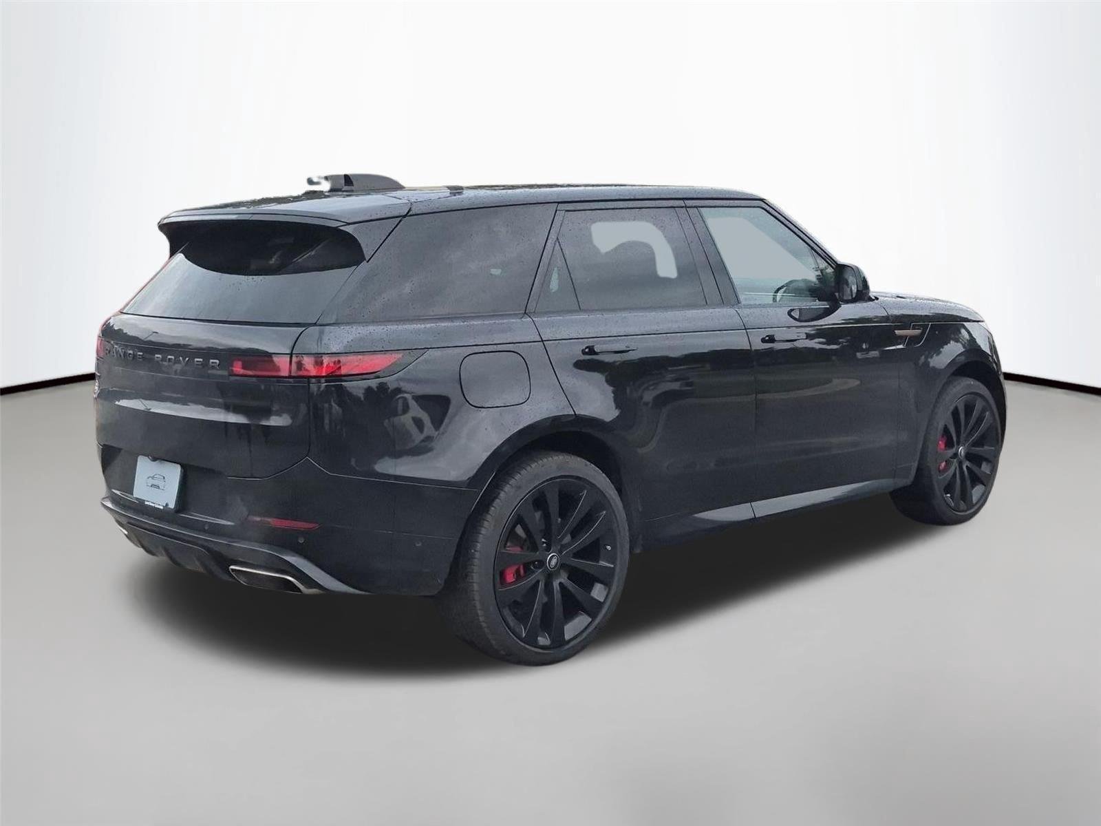 Used 2024 Santorini Black Metallic Land Rover Dynamic SE image 5