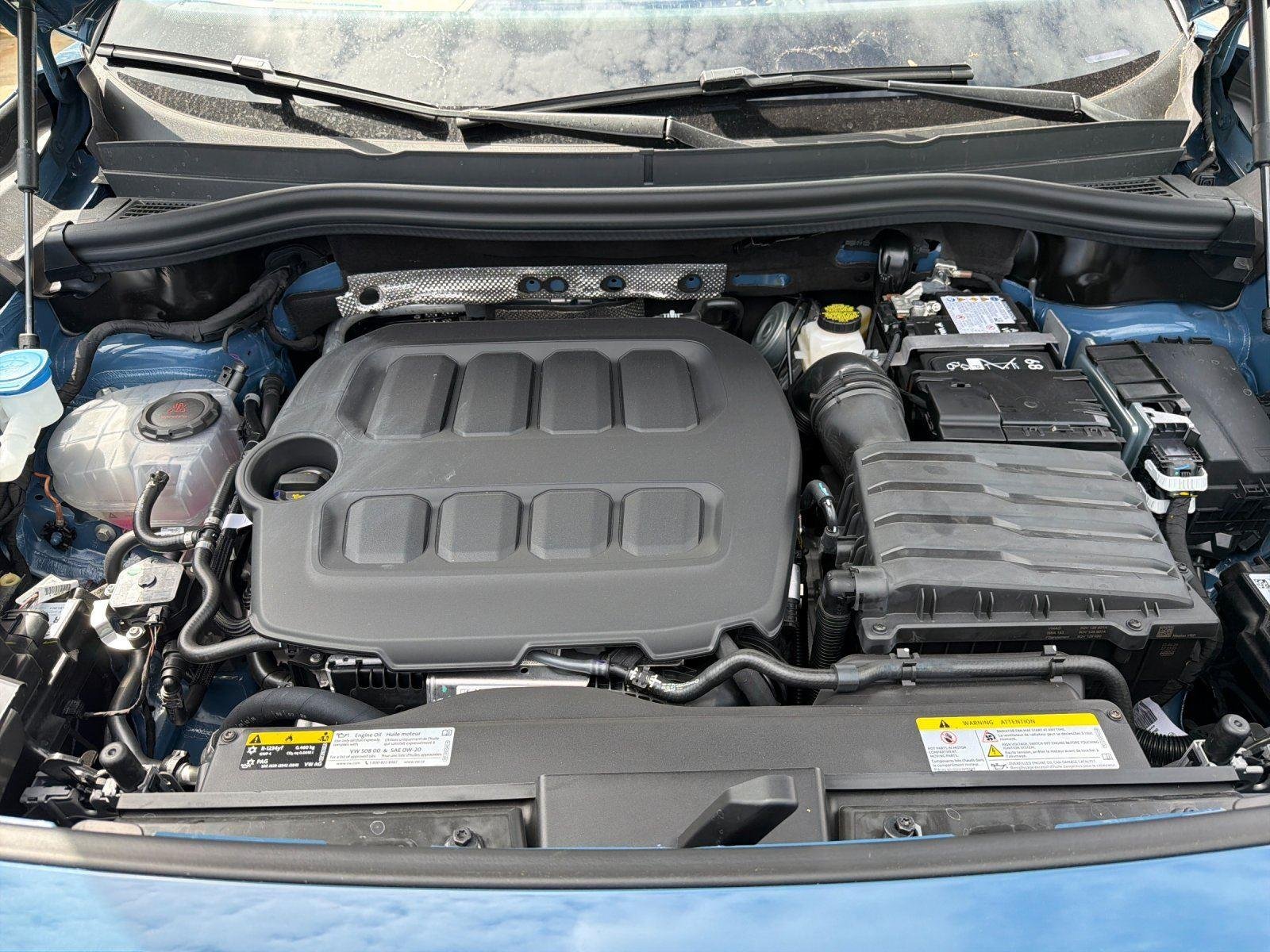 New 2026 monterey blue pearl Volkswagen SEL R-Line Turbo image 9