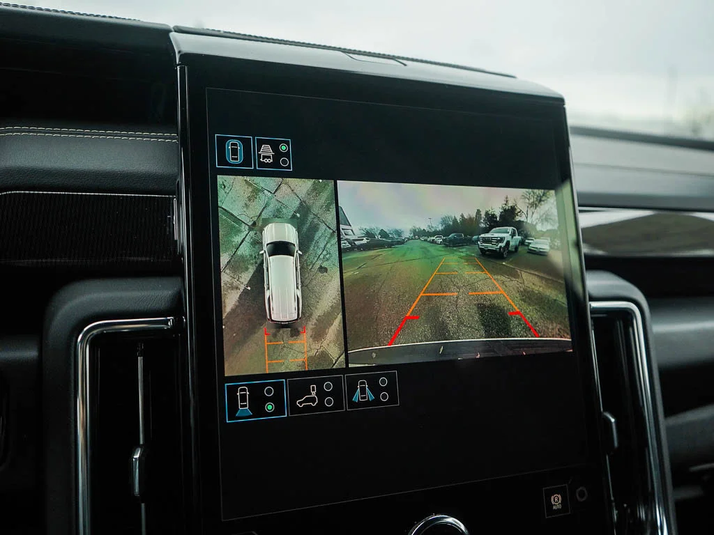 New 2026 Onyx Black GMC Elevation image 26