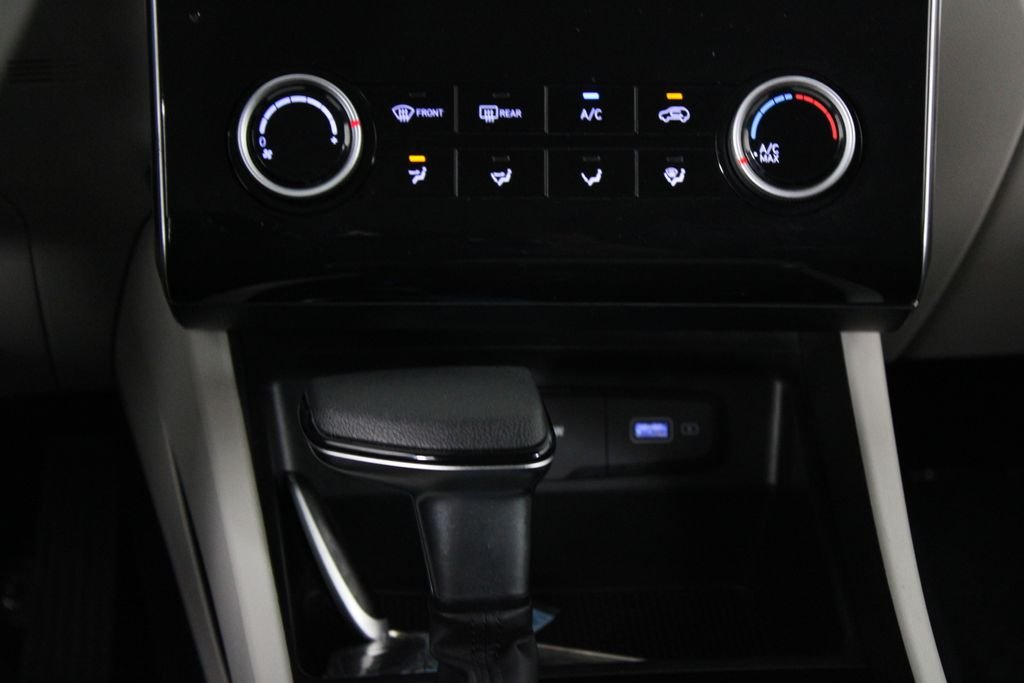 Certified Used 2022 Silver Hyundai SEL image 22