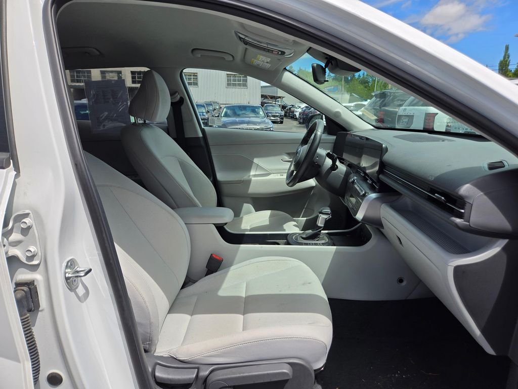 Used 2024 Atlas White Hyundai SEL image 11